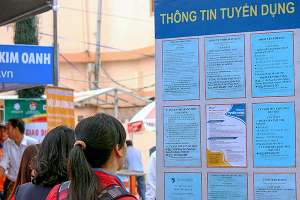 Tuyển lao động qua trung tâm việc làm: để làm gì?