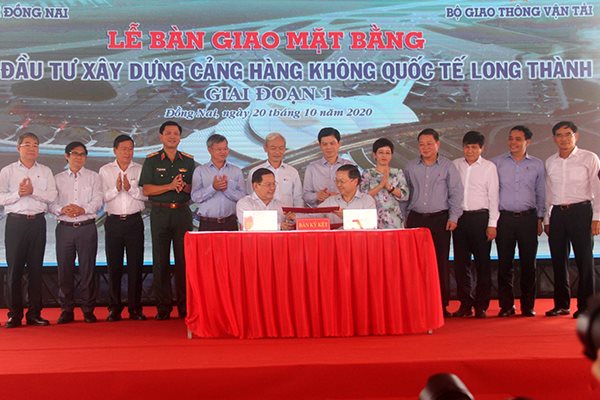 Bàn giao 1.810 ha đầu tiên để làm sân bay Long Thành