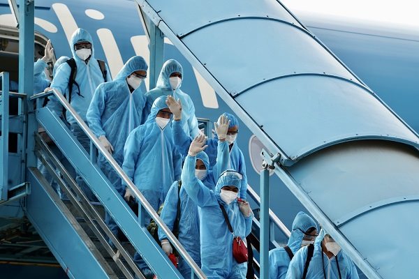 Phó thủ tướng Vũ Đức Đam: “Mua vaccine sớm không hề dễ”