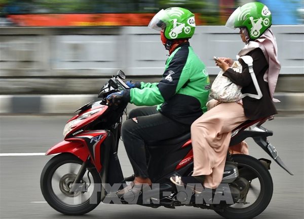 Đến lượt Gojek tăng giá cước tương tự Grab