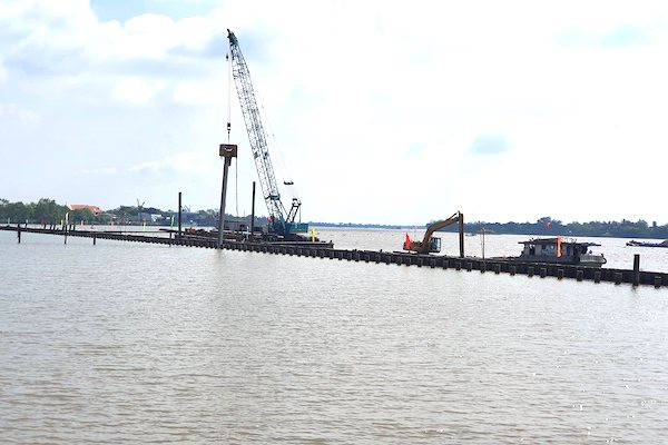 Dự án lấn sông ở Tiền Giang được tái khởi động sau 3 năm tạm ngưng