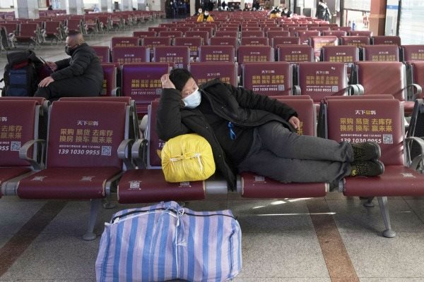 Trung Quốc ‘chặn’ đường về quê ăn Tết của hàng triệu lao động nhập cư