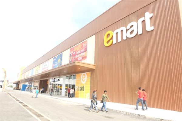 Emart Việt Nam bán đại siêu thị cho THACO?