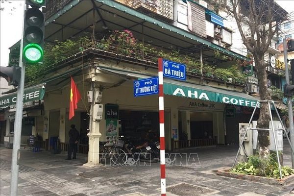 Hà Nội đóng cửa nhà hàng, tiệm cắt tóc, gội đầu từ 12h trưa 25-5