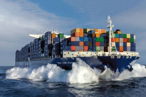 Chi phí vận chuyển container từ Á sang Âu lần đầu tiên vượt 10.000 đô la