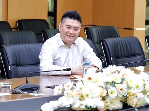 Bầu Thụy muốn mua vào hơn 32 triệu cổ phiếu LPB Bầu Thụy muốn mua vào hơn 32 triệu cổ phiếu LPB