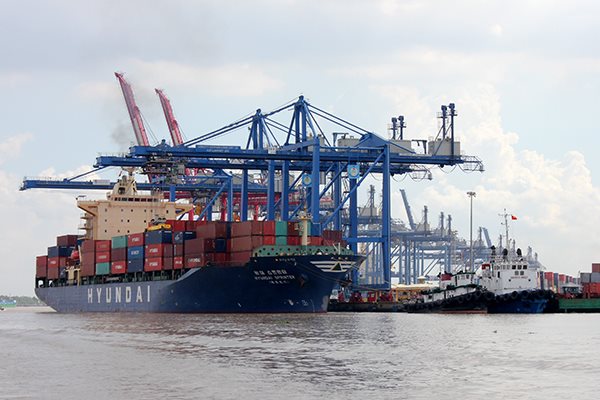 Đề xuất lùi thời gian thu phí hạ tầng cảng biển tại TPHCM đến 1-10