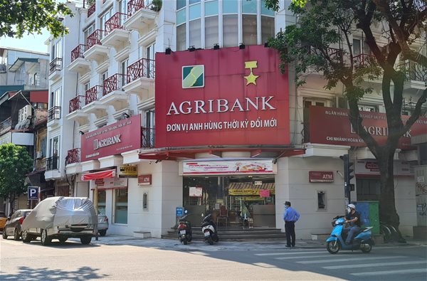 Agribank: Tăng trưởng lợi nhuận song hành cùng nợ xấu