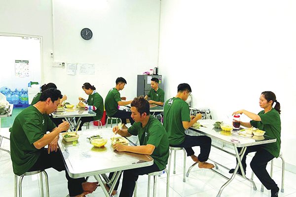Ba kịch bản 'cùng khổ' của doanh nghiệp và người lao động
