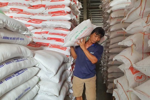 Giá chào gạo Việt Nam thấp hơn Thái Lan, tiệm cận Ấn Độ