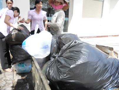 Sẽ phải trả tiền mua túi đựng hàng khi đi siêu thị Sẽ phải trả tiền mua túi đựng hàng khi đi siêu thị