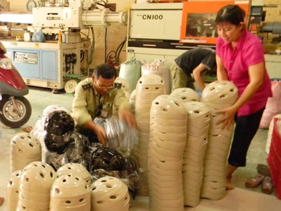 Mũ bảo hiểm dỏm vẫn cứ tràn lan