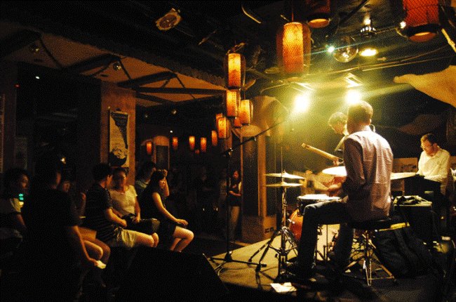 Đêm nhạc jazz của nhóm Cédric Hanriot