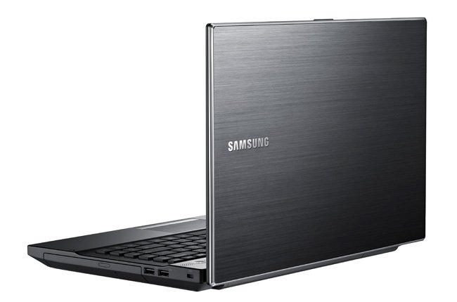 Samsung giới thiệu 3 máy tính xách tay loại phổ thông