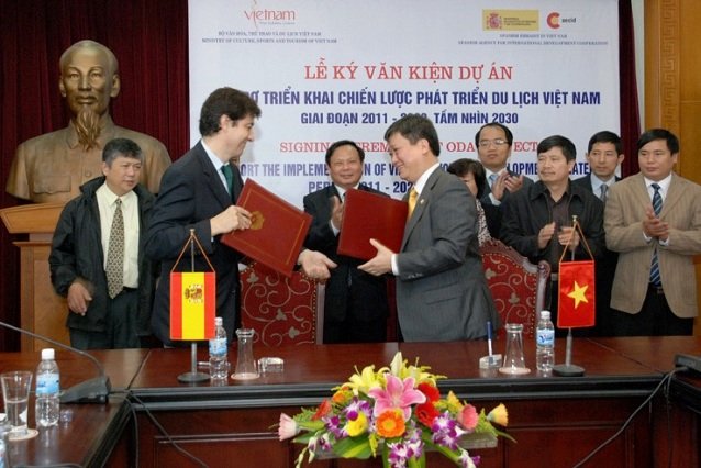 Tây Ban Nha tiếp tục hỗ trợ du lịch Việt Nam