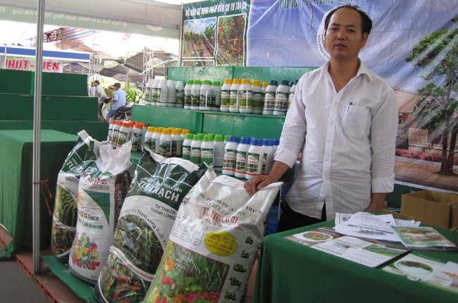 Giá phân giảm mạnh khi nông dân gieo sạ lúa Đông xuân