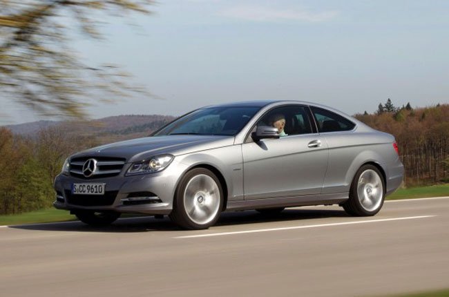 Mercedes sẽ ra mắt C-class và E-class 4Matic vào năm tới