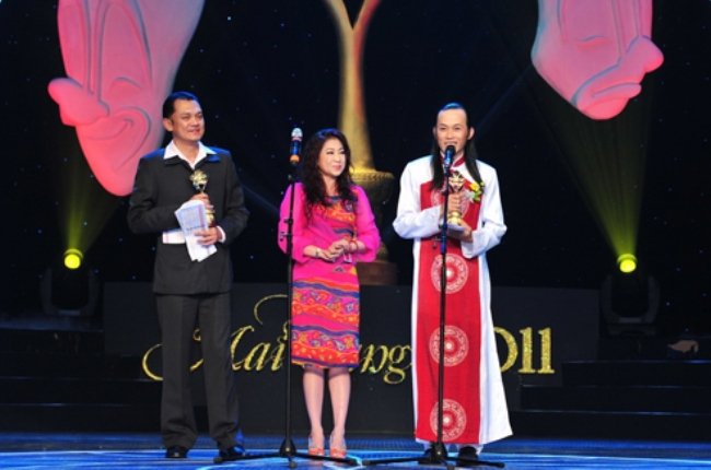 Mai Vàng 2011: Hoài Linh giành cú đúp Mai Vàng 2011: Hoài Linh giành cú đúp