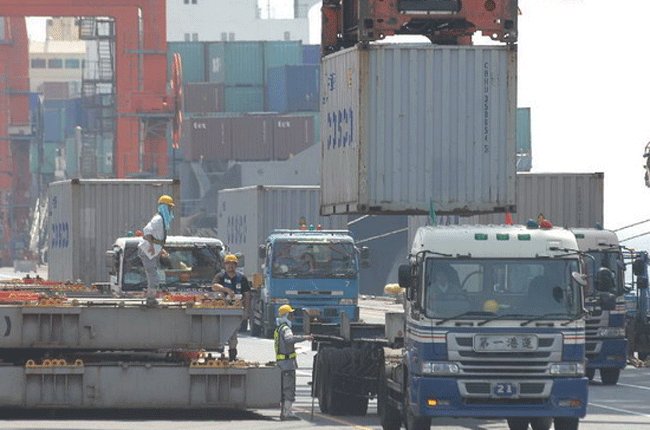 Nhật Bản thâm hụt thương mại cao kỷ lục