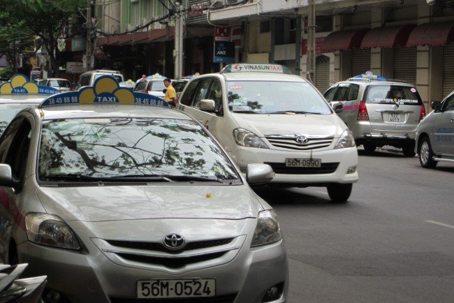 Cước taxi tại TPHCM tăng cao nhất 2.000 đồng/km
