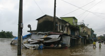 Triển lãm “Phong cảnh sông nước biến đổi”