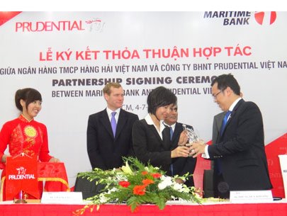 Prudential, Maritime Bank hợp tác bán bảo hiểm qua ngân hàng