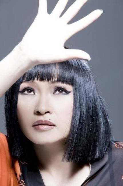 Phương Thanh hát cải lương phòng trà