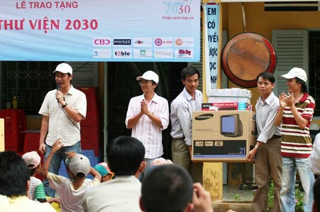 CLB 2030: Quyên góp sách, truyện cũ tặng thư viện vùng xa