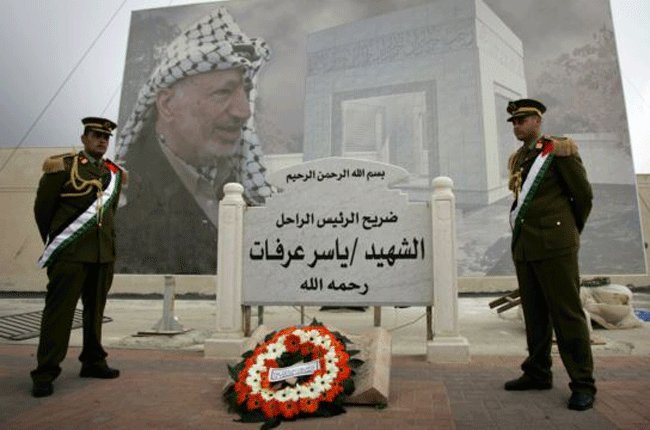 Palestine: khai quật mộ ông Yasser Arafat để điều tra