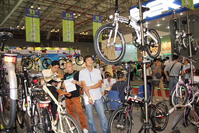 Xe đạp Trung Quốc “tấn công” thị trường Việt Nam