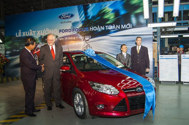 Ford Việt Nam xuất xưởng xe Focus mới đầu tiên