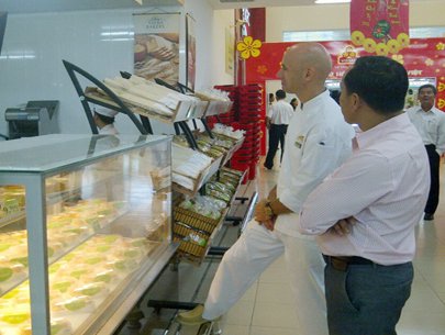 Siêu thị Sài Gòn hoạt động trở lại