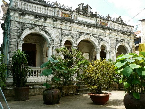 Thăm lại ngôi nhà cổ của “Người tình”