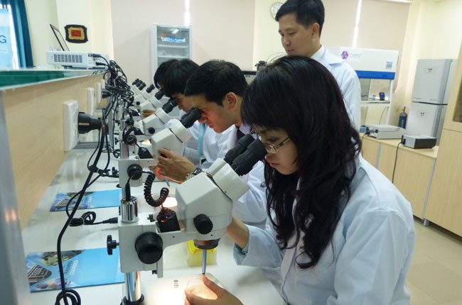 Mở phòng thực hành y học sinh sản