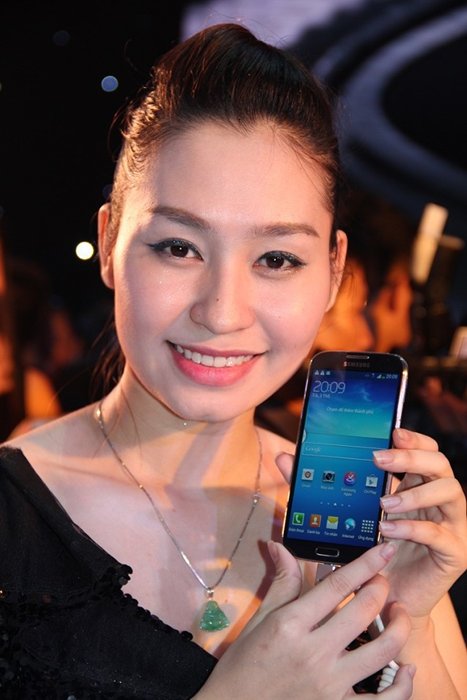 Galaxy S4 ở Việt Nam có giá 16 triệu đồng