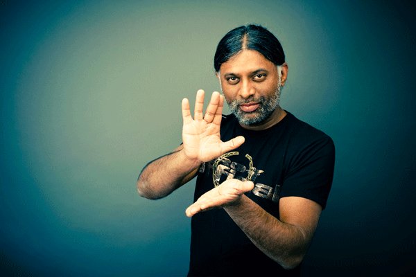 Đêm diễn của DJ Ravin với album 