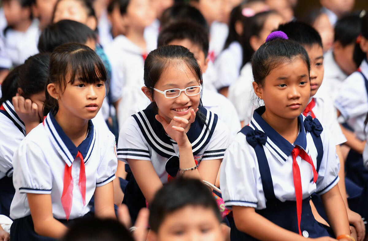 Tphcm: Học Sinh Tiểu Học Thay Đổi Giờ Đến Lớp, Sớm Nhất Là 7 Giờ 15 - Tạp  Chí Kinh Tế Sài Gòn