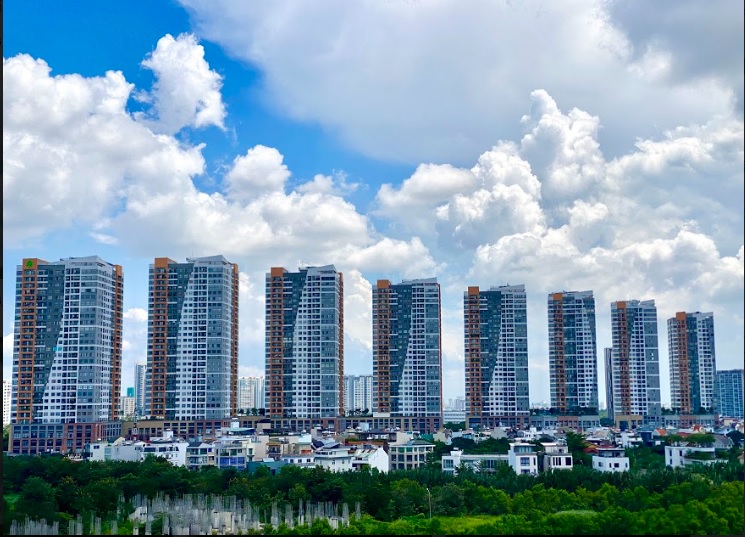 Thị trường bất động sản chưa đủ 'sức khỏe' để tiếp nhận vốn rẻ? - Tạp ...