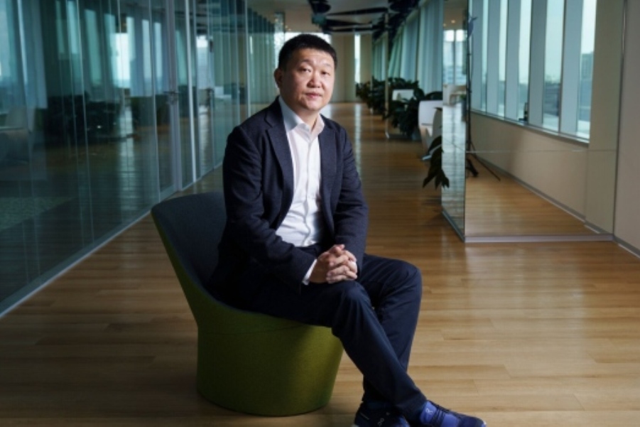 Chiến lược ‘thắt lưng buộc bụng’ để kiếm lợi nhuận của ông chủ Shopee ...