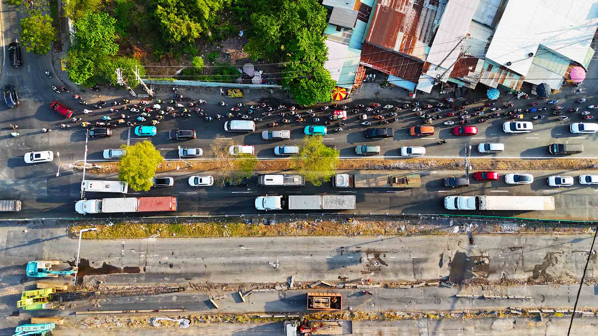 Hầm chui Nguyễn Văn Linh. Ảnh: Minh Hoàng