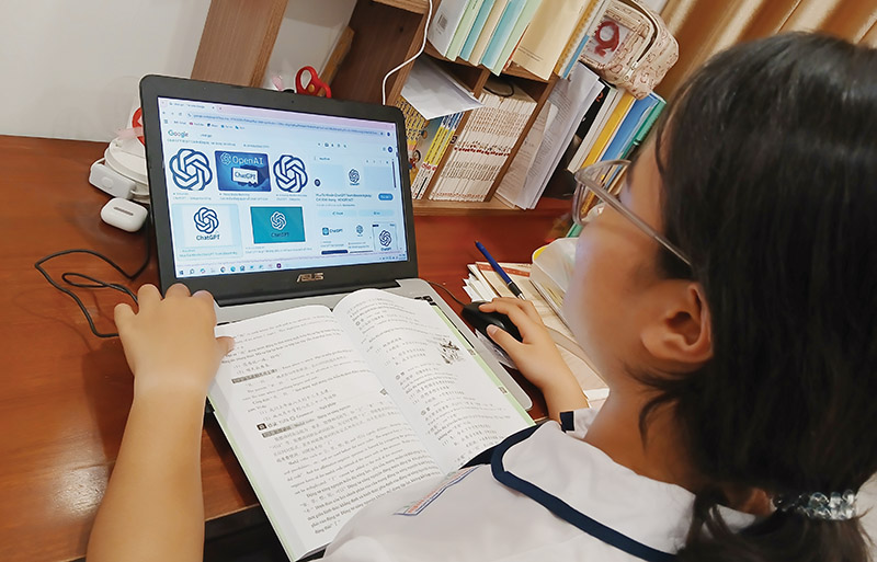 học sinh sử dụng AI
